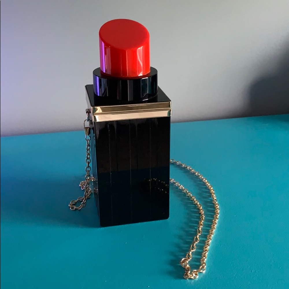 Cute lipstick 💄 purse